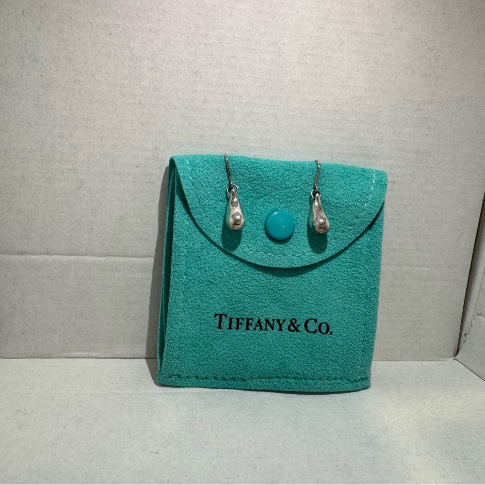 Tiffany & Co. Elsa Peretti Teardrop Earrings – Sterling Silver (.925)